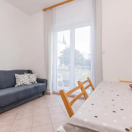 Awesome In W/ 1 Bedrooms * Sveti Filip i Jakov